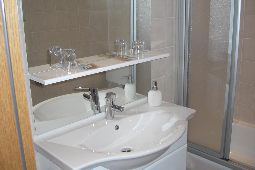Hotel Hoelscher Solingen Kamer foto